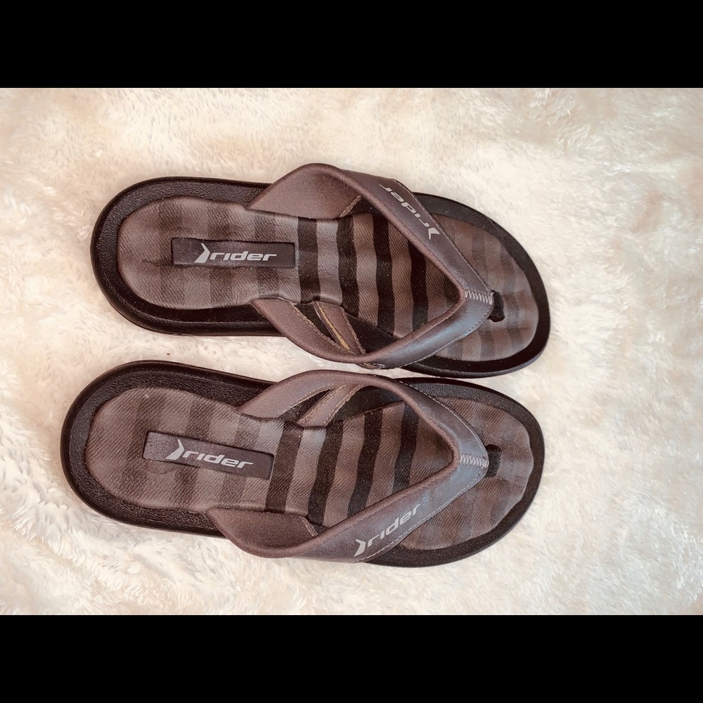 Rider sandals.